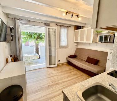 Portiragnes-Plage Apartment | villa T2 cabine 500m de la plage