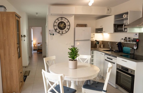 Vias Villa | Villa T3 à 400m de la plage avec piscine