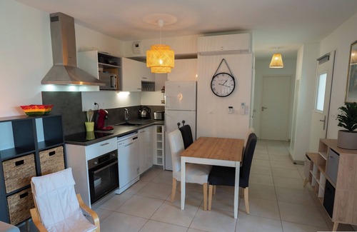 Vias Villa | Villa T3 à 400m de la plage avec piscine