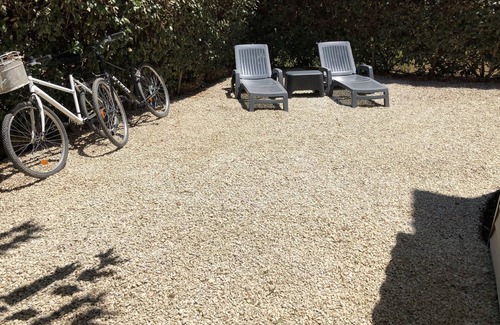Valras-Plage House | Villa T3, private terrace & parking. Wifi fibre, Swimming pool, Shops, Beach 50m!