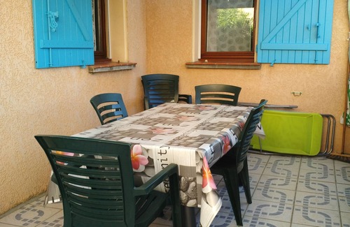 La Jetee House | VILLA T3/terrace residence with pool/parking lot