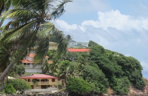 Tartane Villa | Villa T4 feet in the water Tartane la caravelle Martinique wifi, free kayak