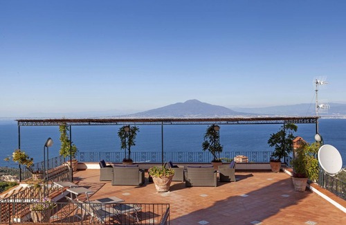 Priora Villa | Villa Tahlula - Five Bedroom Villa, Sleeps 12
