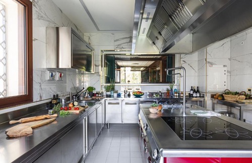 Castel San Pietro Terme Villa | Villa Tamburina by Palazzo di Varignana