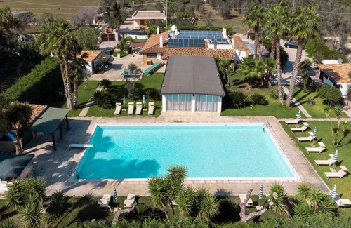 Casarano Villa | Villa Tenuta Lisa with Shared Pool, Shared Garden & A/C