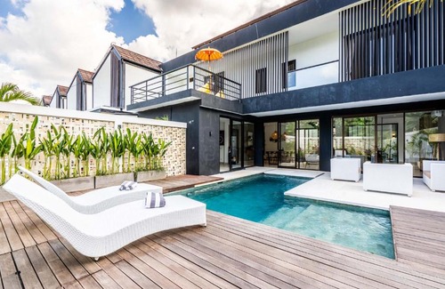 Padonan Villa | Villa Terrace B4 by Hombali