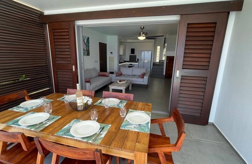 Orient Bay Villa | Villa Thomarine – Private Pool and Water Cistern