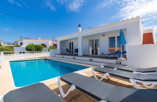 Cala en Porter Villa | Villa Thomas, a bright 3-bedroom villa with pool