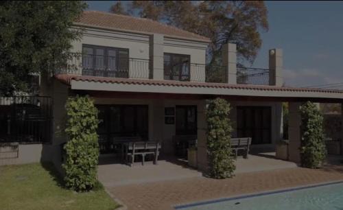 Douglasdale Apartment | Villa Ticino