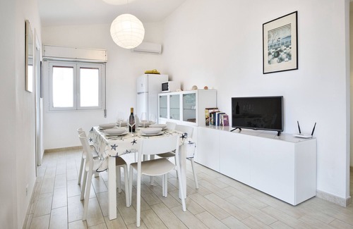 Torre di Mezzo Villa | Villa Torre is located just a few minutes away from Punta Secc