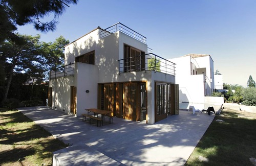 Torre Colonna-sperone Villa | Villa 'Torre Normanna House' with Private Pool, Private Terrace and Wi-Fi