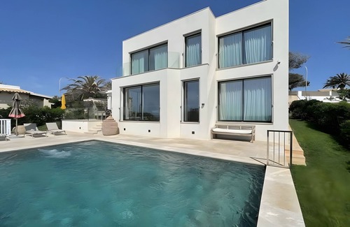 Porto Cristo Novo Villa | Villa 'Tortuga' with Sea View, Wi-Fi and Air Conditioning