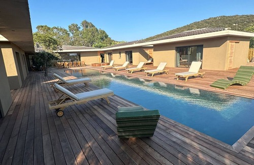 Pianotolli-Caldarello Villa | Villa Toussaint