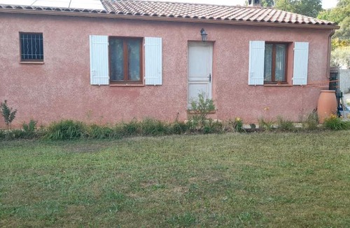 Vinon-sur-Verdon Villa | Villa tout confort, 3 chambres, clim, piscine, jardin, wifi, chaines cinéma