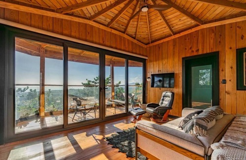 La Vega Province Villa | Villa TreeHousenn