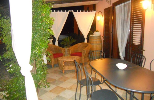 San Vito Lo Capo Villa | VILLA TREROSE central and close to the beach with 2 free parking spots and wi-fi