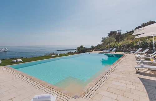 Giardini Naxos Villa | Villa Triscele 10, Emma Villas
