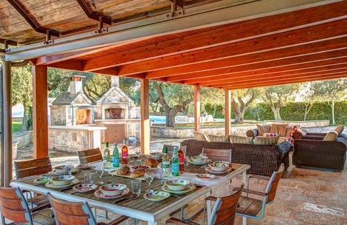 Noci Villa | Villa Trulli Carolina by Villa Plus