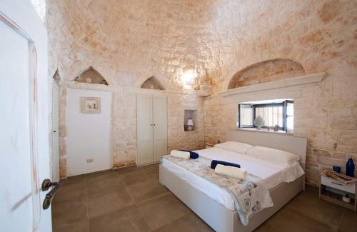 Casalini Villa | Villa Trullo Tesoro by Villa Plus