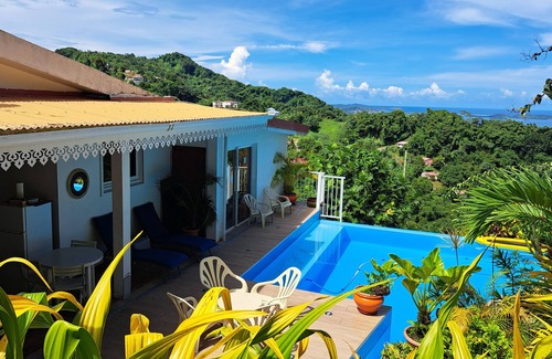 Le Lamentin Villa | VILLA TYPE F4 SWIMMING POOL JACUZZI