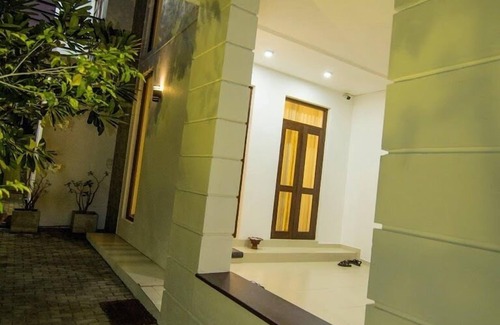 Negombo Villa | Villa Tyra, walking distance to the sea and tourist paths