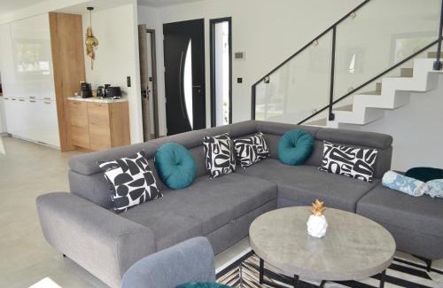 Cap d'Agde Villa | Villa Vanille Cap d Agde Luxe piscine chauffée 5 étoiles