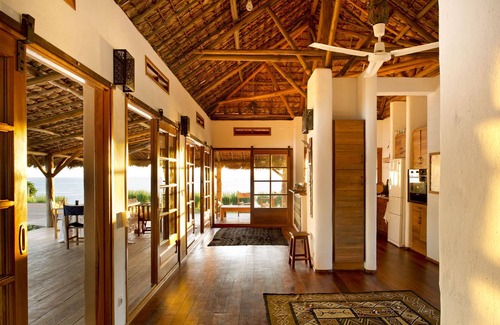 Nosy Be Villa | VILLA VARANGUE, AN OASIS OF PEACE AND NATURE WITH A BREATHTAKING VIEW ON THE OCEAN