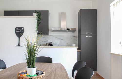 Latina Lido Villa | 'Villa Venere Superior' 50mt Sea-Free Parking-Garden