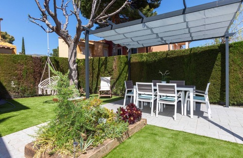 Miami Platja House | Villa Verdi 11 by Interhome