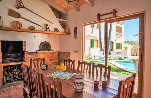 Santa Margalida Villa | Villa 'Vernissa 10p' with Mountain View