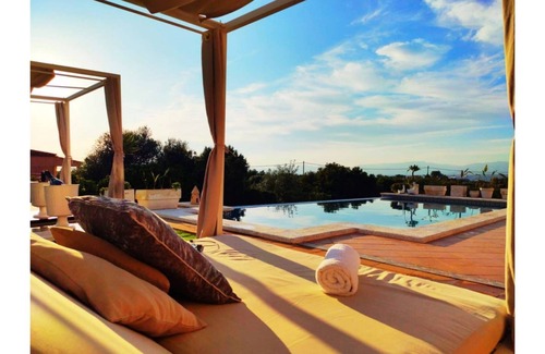 Llevant Villa | Villa Versace super luxury 14 guests + guests.