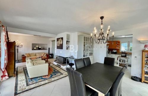 La Croix-Valmer Villa | Villa vignes et mer