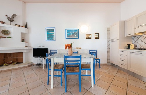 Sant'Elmo Villa | Villa 'Villetta 305' with Sea View, Garden, Tennis Court & A/C