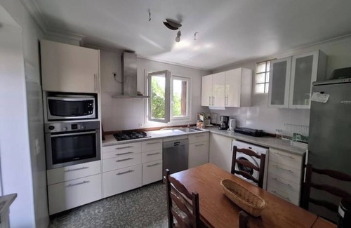 Vigneux-sur-Seine Villa | Villa Virginie garden parking RER D