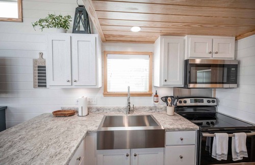 Fredericksburg Cottage | Villa Vista - 076