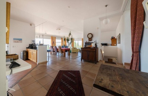 El Mas Isaac Villa | Villa Vista Real