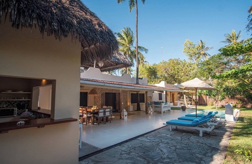 Watamu Villa | VILLA VITTORIA, private villa with pool and chef