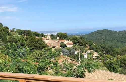 Les Adrets-de-l'Esterel Villa | Villa with large terrace overlooking the bay of Cannes and the Esterel mountains