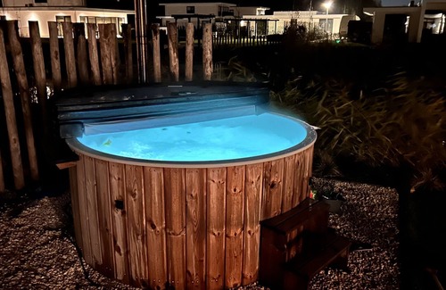 Zeewolde Villa | Villa w/Hot Tub & Jetty