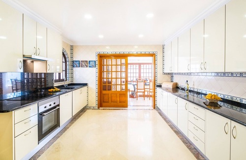 Sesmarias Villa | Villa w/sea view, BBQ & pool, São Rafael