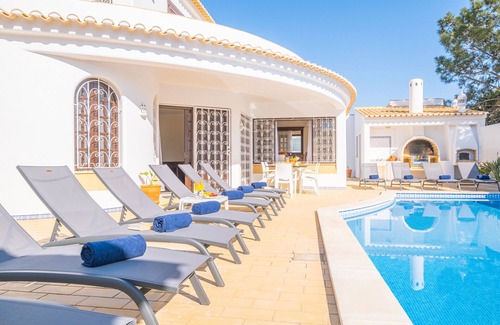 Sesmarias Villa | Villa w/sea view, BBQ & pool, São Rafael