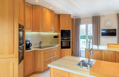 Poigny la Foret Villa | Villa Westwood - Les Demoiselles à Versailles