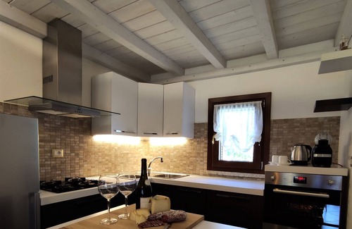 Loiri Porto San Paolo House | Villa with Garden Unmissable close to Beaches, Airport and Port