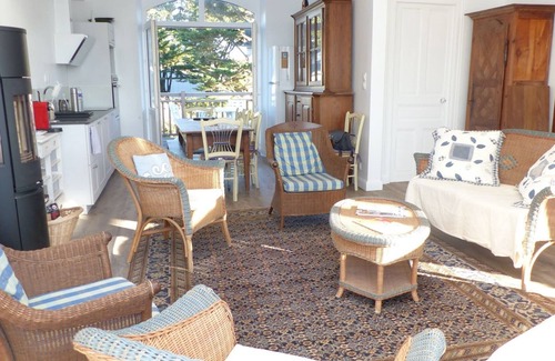 Saint-Pierre-Quiberon Ski Chalet | Villa with incredible ocean views