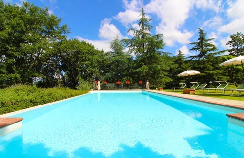 Le Piazze Villa | Villa with private swimming pool and large, well-kept, fully fenced garden. Ideal for holidays with
