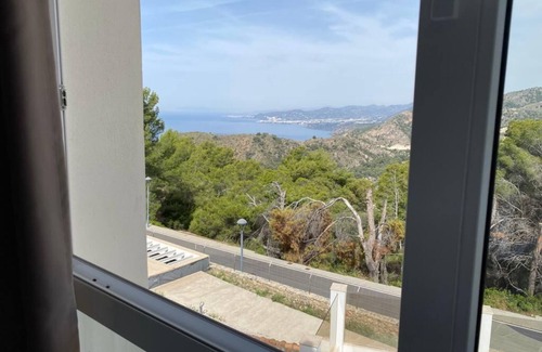 Almunecar Villa | Villa 'with 2 Pools and Jacuzzi' with Garden, 2 Terraces & Wi-Fi