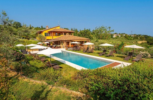 Montaione Villa | Villa with A/C, pool, WIFI, TV, patio, pets allowed, panoramic view, close to San Gimignano