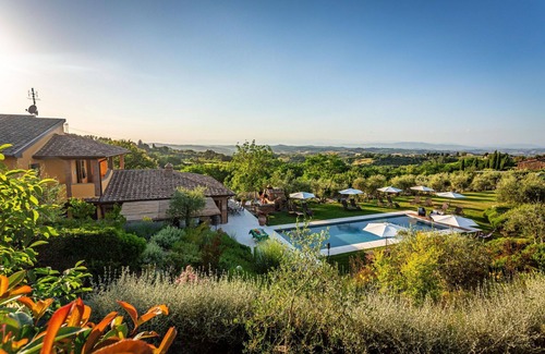 Montaione Villa | Villa with A/C, pool, WIFI, TV, patio, pets allowed, panoramic view, close to San Gimignano