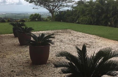 Le Lamentin House | Villa with a magnificent view of the city, the sea and the mountain.