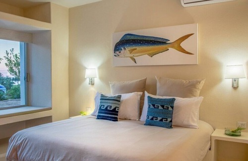 Santa Maria Huatulco Villa | Villa with a private pool and ocean view